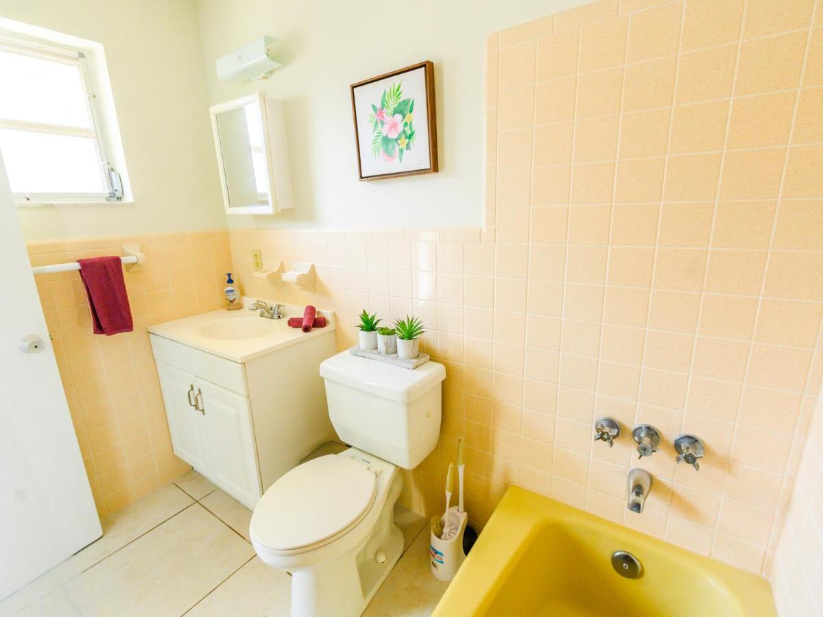 Beautiful Old Apartment With Beach Gear Fort Lauderdale Exterior foto